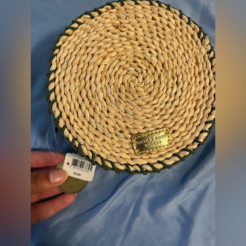 NWT Bath&Body works Round Straw Woven Bag with Green Trim